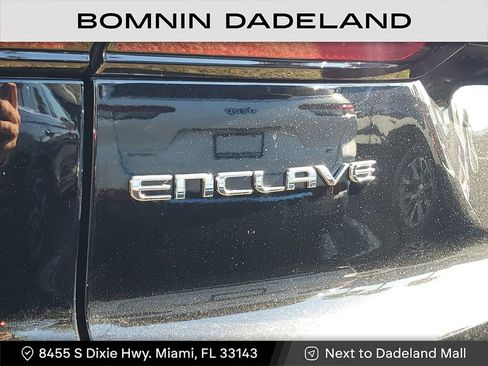 Used 2025 Buick Enclave Sport Touring w/ Power Package image 9