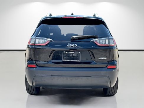 Used 2019 Jeep Cherokee Latitude Plus FWD image 4