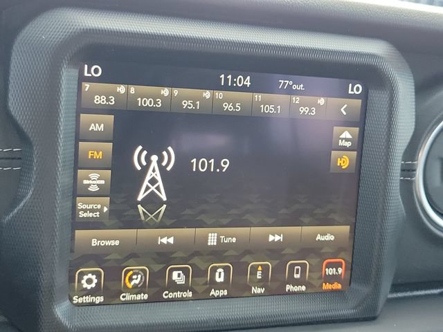 Used 2023 Jeep Wrangler Unlimited Sahara AWD/4WD image 23