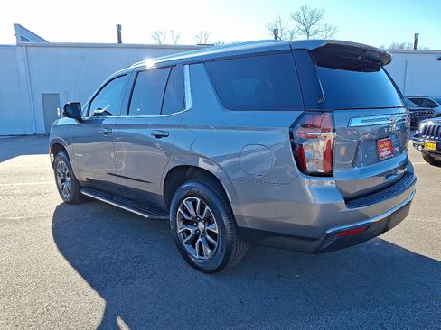 Used 2022 Chevrolet Tahoe LT w/ LT Signature Package image 4