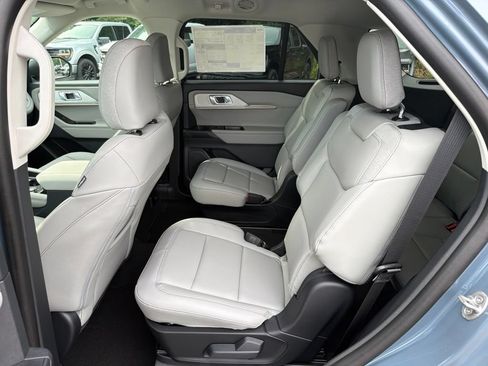 New 2026 Ford Explorer Active w/ Active Comfort Package RWD image 11