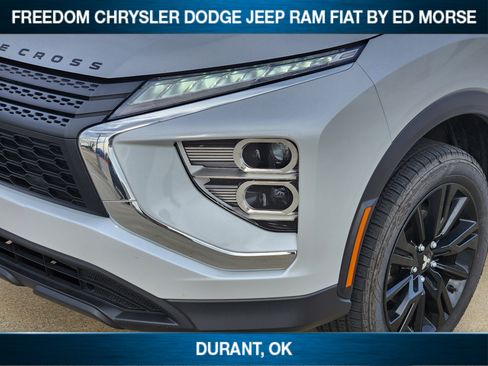 Used 2024 Mitsubishi Eclipse Cross LE image 6