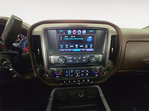 Used 2017 Chevrolet Silverado 3500 High Country w/ Duramax Plus Package image 11