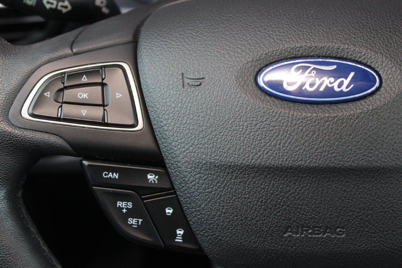 Used 2019 Ford Escape Titanium AWD/4WD image 28