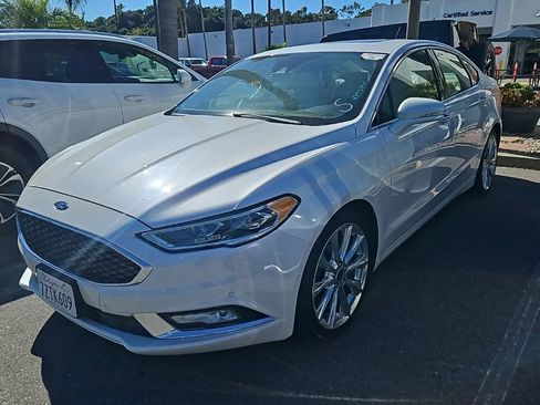 Used 2017 Ford Fusion Platinum image 3