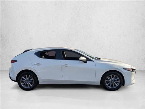 Used 2022 MAZDA MAZDA3 s image 5