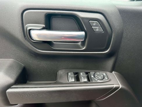 Used 2020 Chevrolet Silverado 1500 Custom Trail Boss w/ Custom Convenience Package AWD/4WD image 19