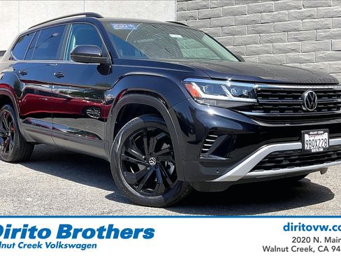 Certified 2022 Volkswagen Atlas SE w/ Panoramic Sunroof Package FWD image 1