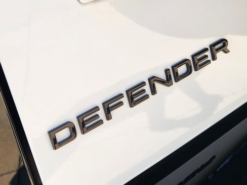 New 2026 Land Rover Defender 110 X-Dynamic SE AWD/4WD image 29