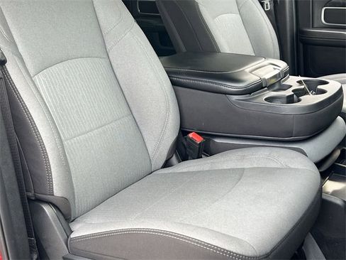 Used 2024 RAM 2500 Big Horn w/ Bed Utility Group image 31