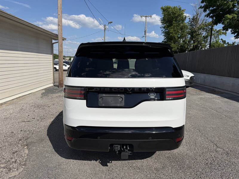 Used 2023 Land Rover Discovery S R-Dynamic AWD/4WD image 9