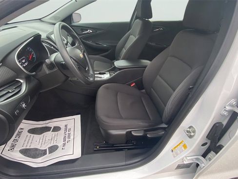 Used 2018 Chevrolet Malibu LS image 30