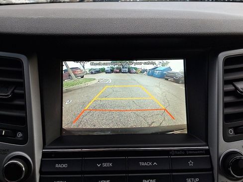 Used 2018 Hyundai Tucson Value AWD/4WD image 18