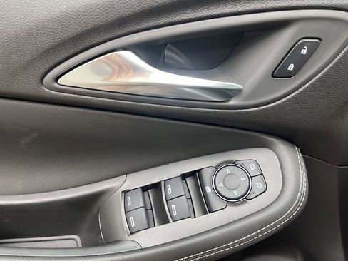 New 2026 Buick Encore GX Preferred image 9