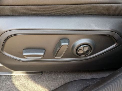 New 2026 Jeep Grand Cherokee Laredo AWD/4WD image 10