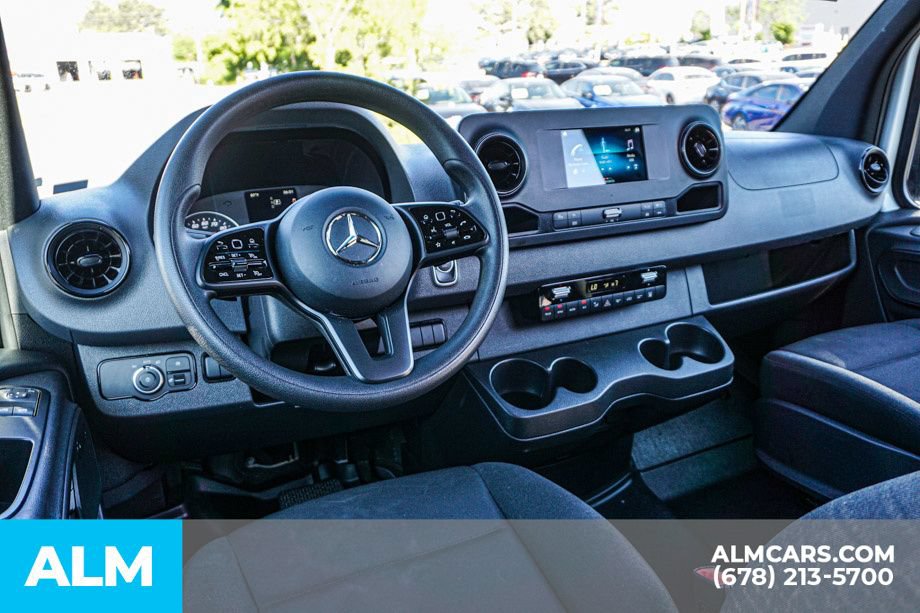 Used 2024 Mercedes-Benz Sprinter 2500 image 24