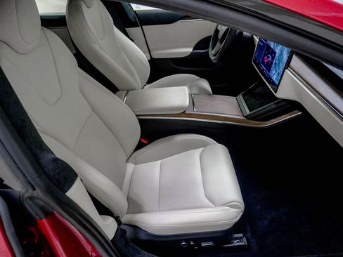 Used 2021 Tesla Model S Long Range image 32