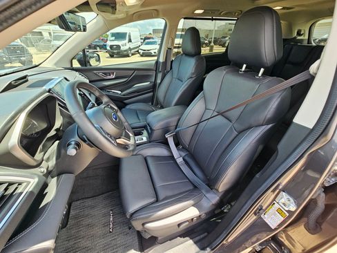 Used 2025 Subaru Ascent Limited AWD/4WD image 16