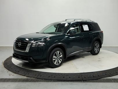 Used 2025 Nissan Pathfinder SL
