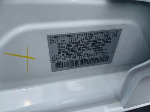 Used 2025 Nissan Sentra SV FWD image 22