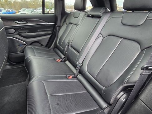 Used 2022 Jeep Grand Cherokee Overland image 19