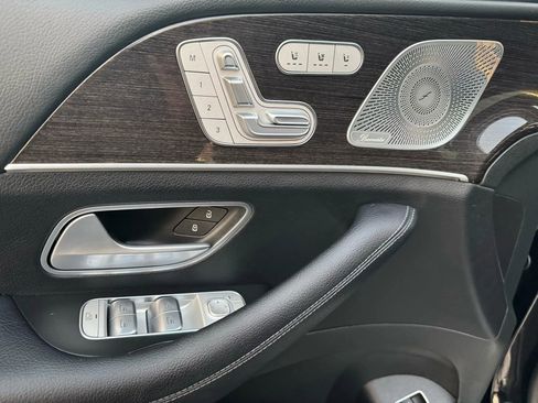 Used 2023 Mercedes-Benz GLS 580 4MATIC image 42