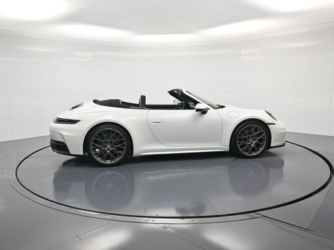 Used 2025 Porsche 911 Carrera RWD image 35