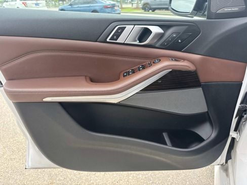 Used 2019 BMW X5 xDrive40i w/ M Sport Package AWD/4WD image 19