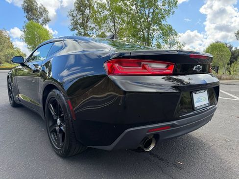 Used 2018 Chevrolet Camaro LT image 3