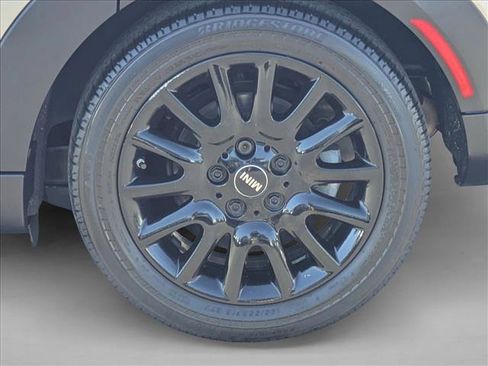 Used 2018 MINI Cooper S image 22