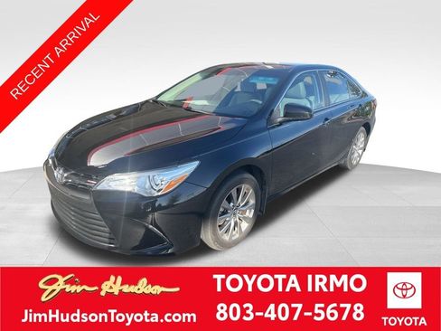 Used 2017 Toyota Camry XLE FWD image 1
