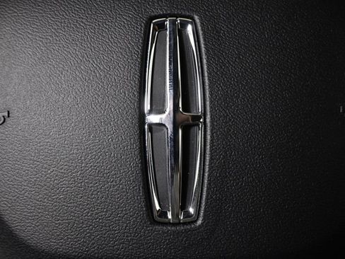 New 2026 Lincoln Corsair Premiere image 34