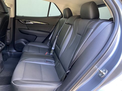 Used 2021 Buick Envision Essence FWD image 33