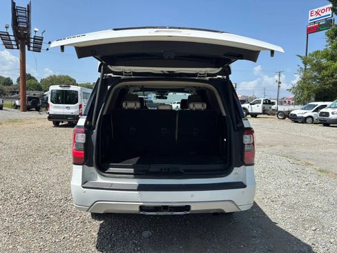 Used 2020 Ford Expedition Platinum AWD/4WD image 18