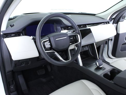 Used 2025 Land Rover Discovery Sport S AWD/4WD image 21