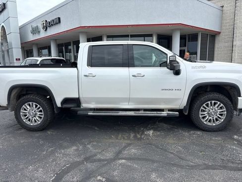 Used 2020 Chevrolet Silverado 3500 High Country w/ Z71 Off-Road Package AWD/4WD image 6