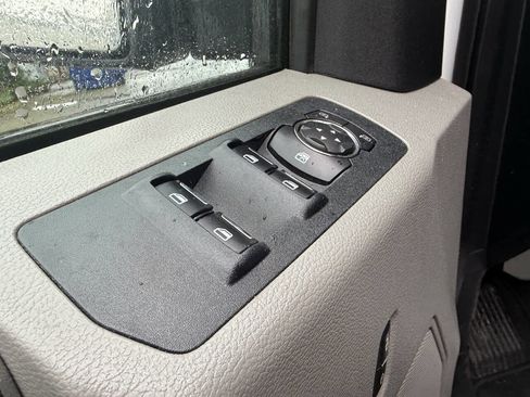 Used 2018 Ford F150 XLT w/ Equipment Group 302A Luxury image 9