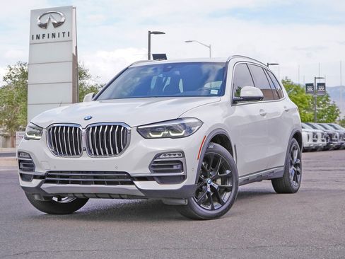 Used 2019 BMW X5 xDrive40i w/ Premium Package 2 AWD/4WD image 1