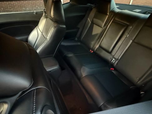 Used 2019 Dodge Challenger SXT w/ Plus Package image 17