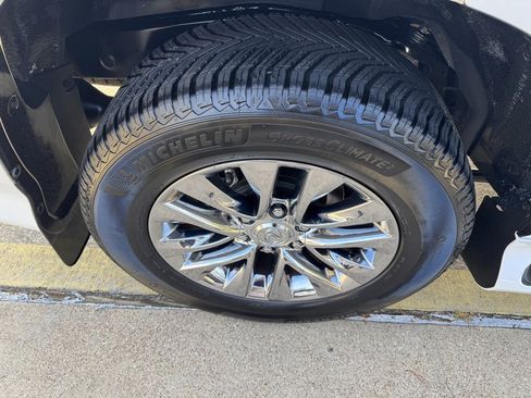 Used 2014 Lexus GX 460 image 43