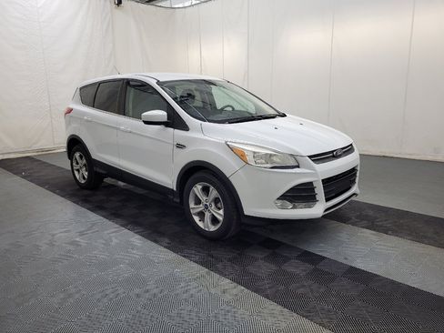 Used 2015 Ford Escape SE AWD/4WD image 13