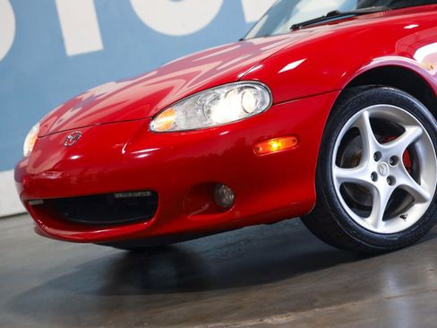 Used 2003 MAZDA MX-5 Miata LS RWD image 44