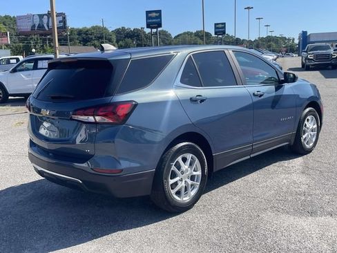 Used 2024 Chevrolet Equinox LT FWD image 3