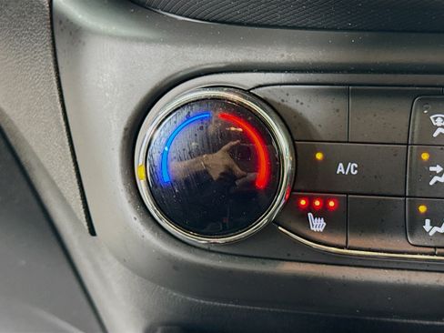 Used 2023 Chevrolet TrailBlazer LT FWD image 20