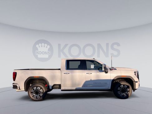 New 2026 GMC Sierra 2500 Denali w/ Denali Reserve Package image 7