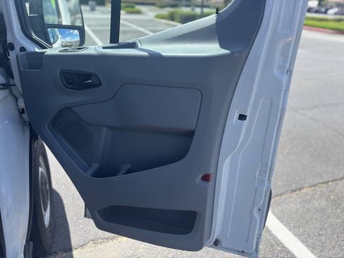 Used 2018 Ford Transit 250 148 Low Roof RWD image 18