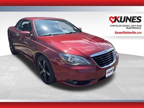 Used 2013 Chrysler 200 S FWD image 1