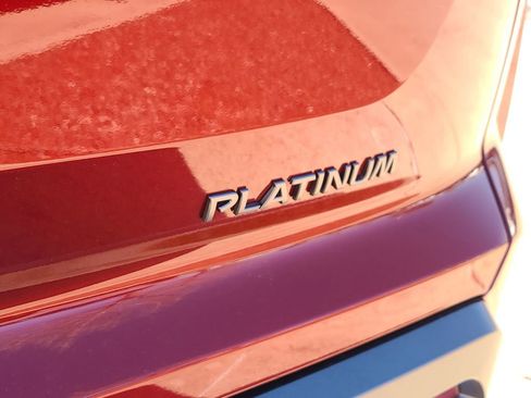 New 2026 Nissan Pathfinder Platinum image 7