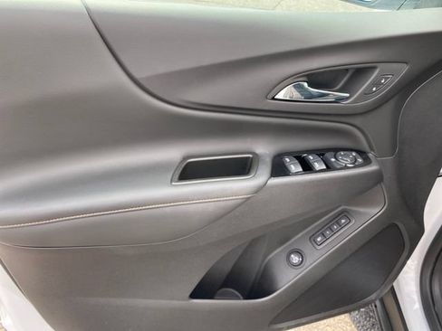 Certified 2024 Chevrolet Equinox Premier FWD image 16