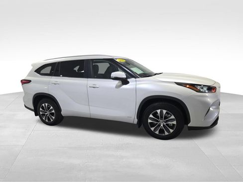 Used 2026 Toyota Highlander XLE AWD/4WD image 29